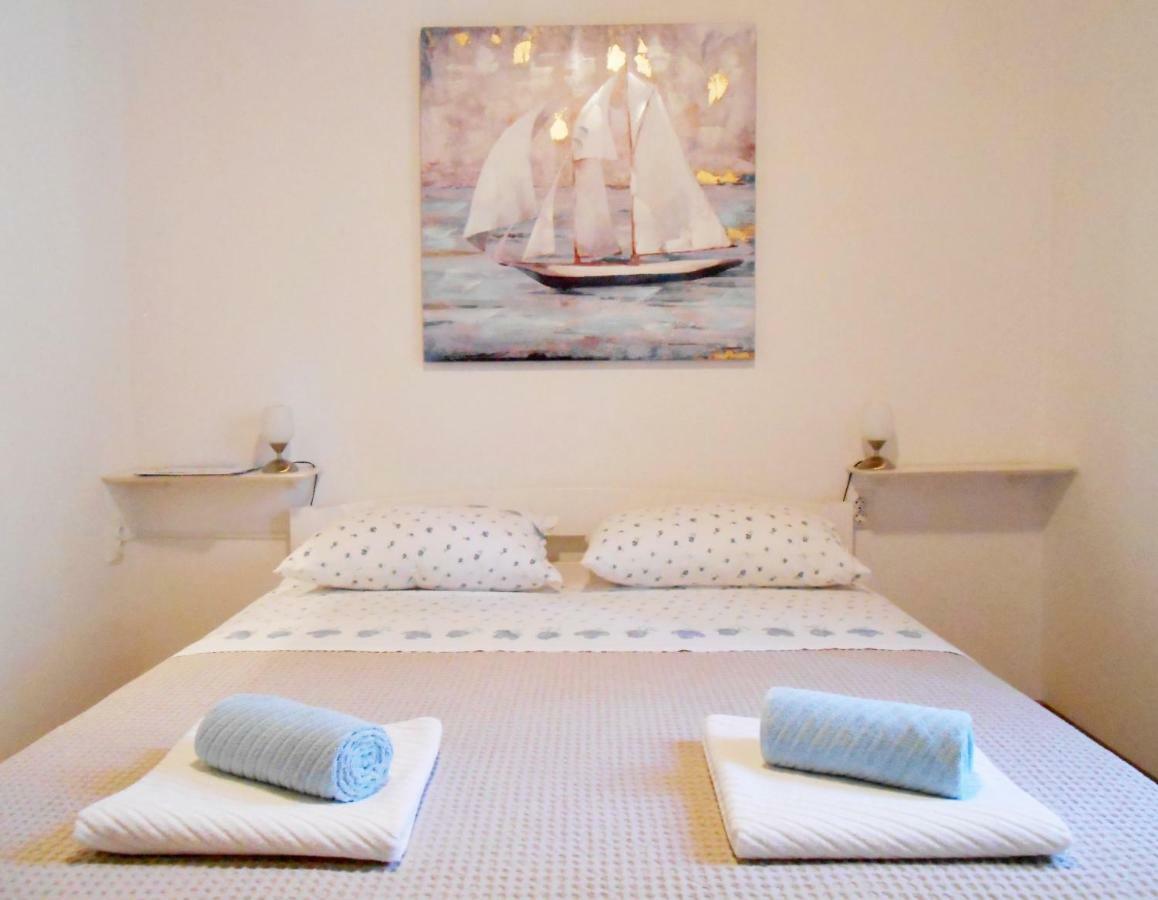 مبيت وإفطار Lastovo Bed & Breakfast Susovic المظهر الخارجي الصورة
